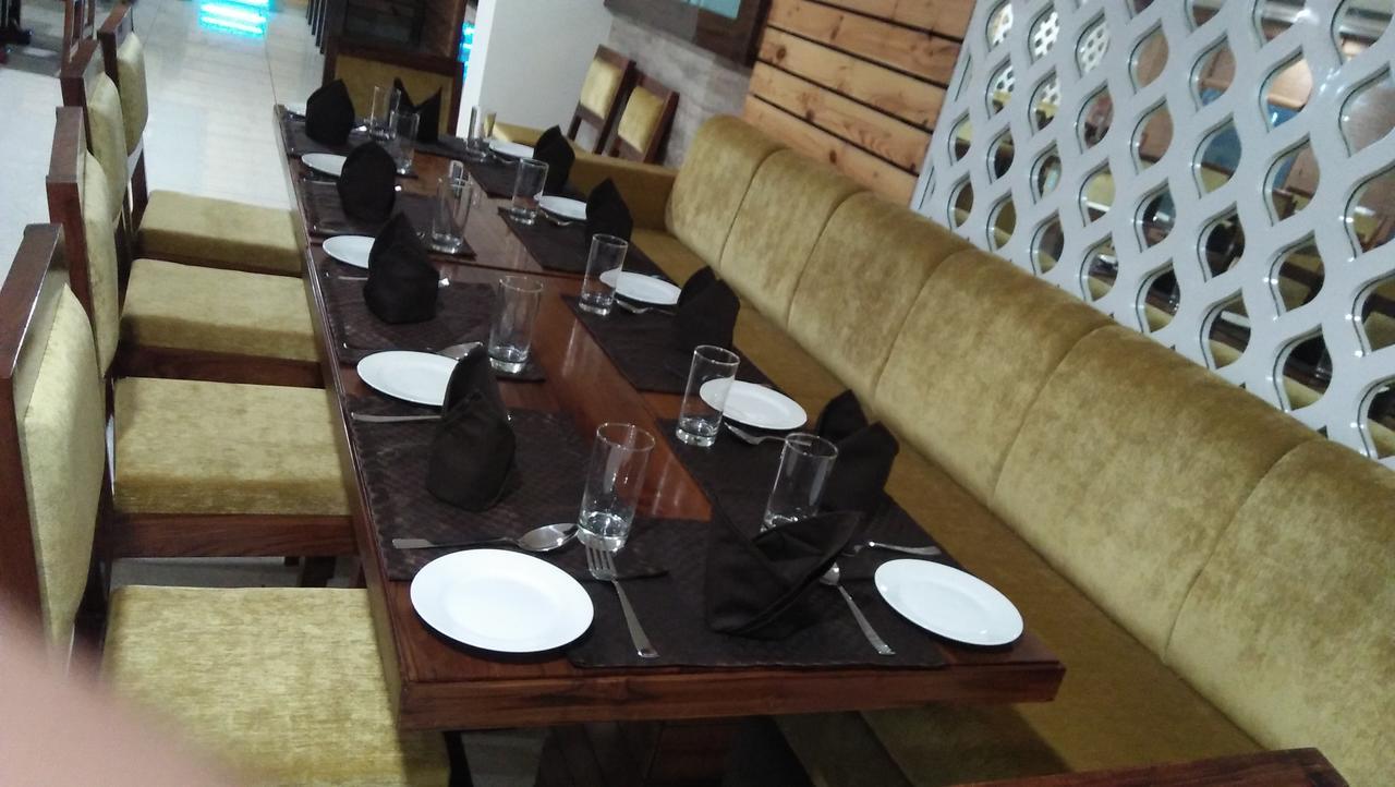 لوديانا Hotel Neelam Moga المظهر الخارجي الصورة