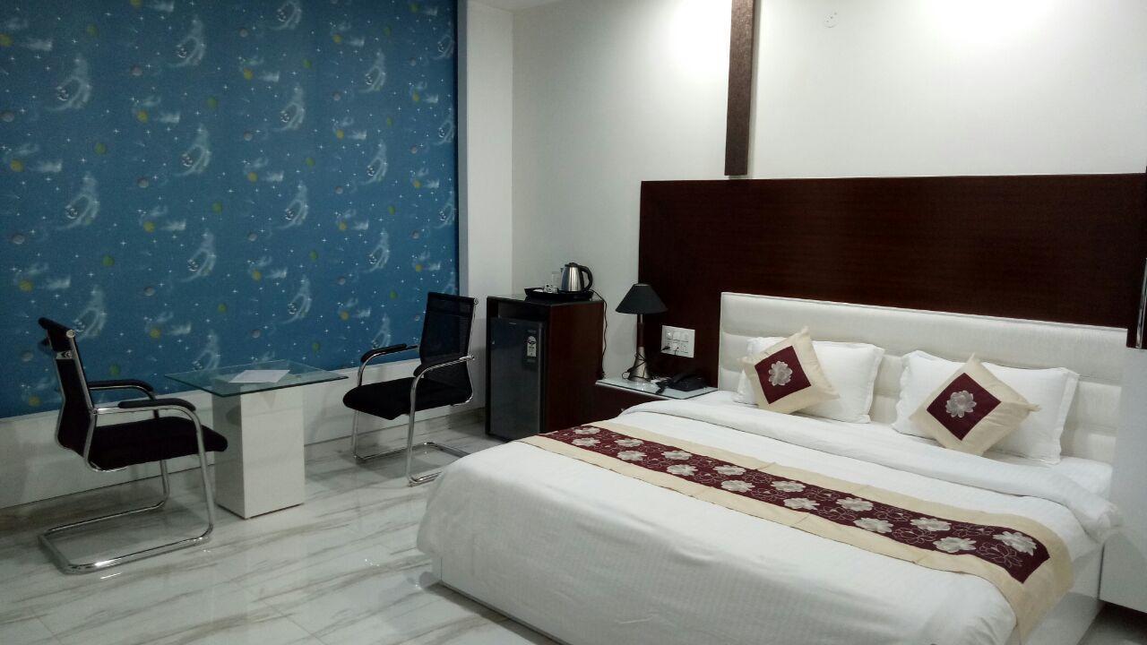 لوديانا Hotel Neelam Moga المظهر الخارجي الصورة