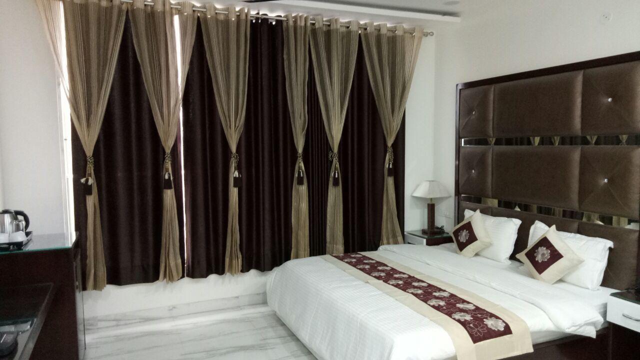 لوديانا Hotel Neelam Moga المظهر الخارجي الصورة